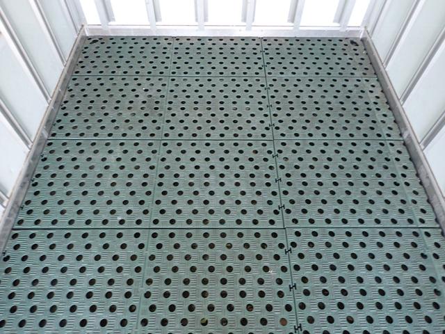 エルフトラック 　２４－１８０　３ｔ　ワイドロング　低温冷凍車　３ペダル　－３０度設定　菱重製　ＴＤＪＷ５０－Ｌ２　リヤ３枚扉　６速　バックカメラ　抹消積載２９５０ｋｇ　ボディ内寸長４５７幅１８９ｃｍ（23枚目）