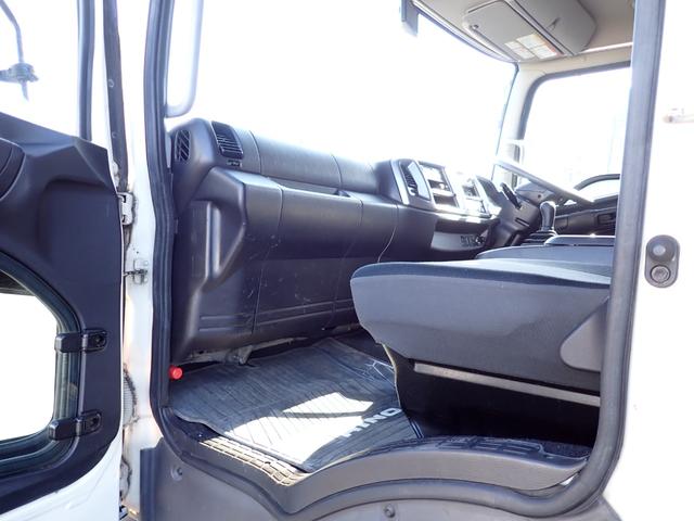 ヒノレンジャー 　２５－６３　増トン　ワイド　トランテックス製　アルミウィング　３ペダル　ベッド付　エアサス　６７０ボディ　ラッシングレール２段　床引出フック８対　ＥＴＣ　バックカメラ　抹消積載６８００ｋｇ　Ｆ６（68枚目）