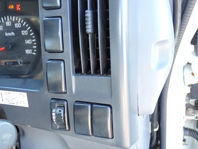 エルフトラック 　☆２５－６０　３ｔ超　ワイド　新明和製　ローダーダンプ　Ｆ６　セフティダンプ　重機運搬　アオリ一方開　内フック３対　ＥＴＣ　１５０馬力　ボディ内寸長３３０幅２００ｃｍ　抹消積載３８００ｋｇ（68枚目）