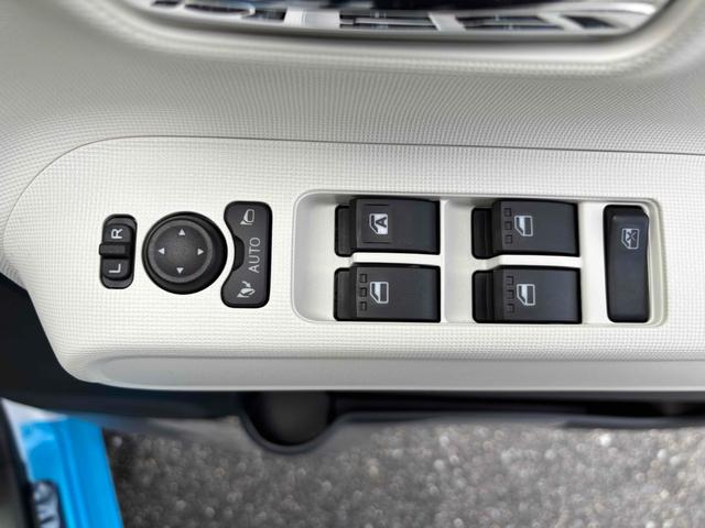 ムーヴキャンバス ストライプスＧ　届け出済み未使用車　純正ナビ・ＴＶ　メーカー保証継承付　バックカメラ　両側電動スライドドア　クリアランスソナー　レーンアシスト　衝突被害軽減システム　ＬＥＤヘッドランプ　スマートキー　シートヒーター（10枚目）