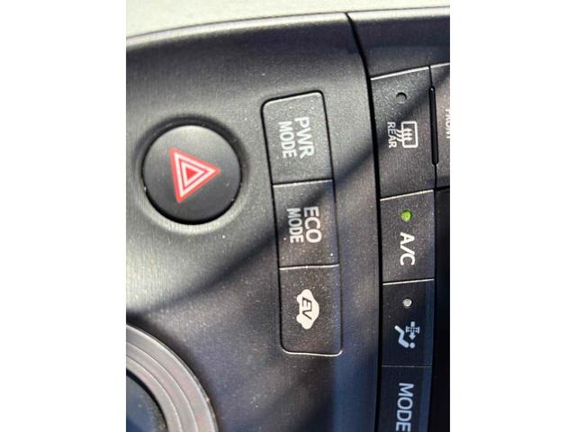 プリウス S LEDエディション ドライブレコーダー ETC バックカメラ ナビ TV アルミホイール LEDヘッドランプ ヘッドライトウォッシャー CVT スマートキー アイドリングストップ 電動格納ミラー 盗難防止システム CD(39枚目)