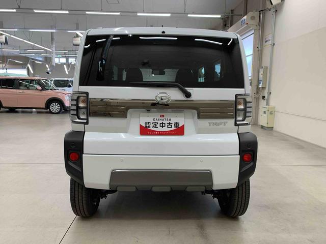 タフト Ｇ　ダーククロムベンチャー　２ＷＤ　ＬＥＤヘッドライト・バックカメラ・シートヒーター・スマートアシスト・アイドリングストップ・プッシュボタンスタート・オートライト・オートマチックハイビーム・オートエアコン・電動格納式ドアミラー（6枚目）