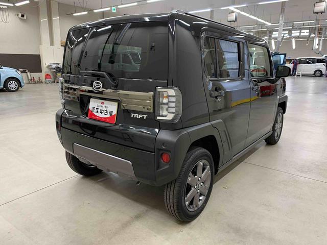 タフト Ｇ　ダーククロムベンチャー　２ＷＤ　ＬＥＤヘッドライト・バックカメラ・シートヒーター・スマートアシスト・アイドリングストップ・プッシュボタンスタート・オートライト・オートマチックハイビーム・オートエアコン・電動格納式ドアミラー（11枚目）