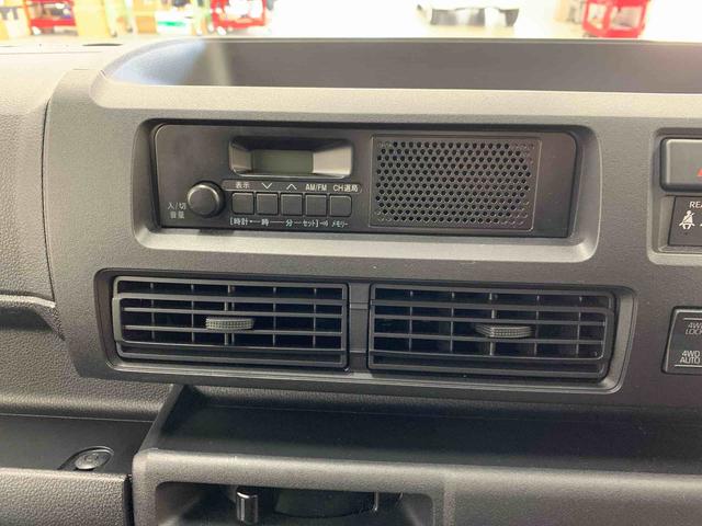 ハイゼットカーゴ DX 4WD キーレスエントリー・マニュアルエアコン・スマートアシスト・アイドリングストップ・オートライト・オートマチックハイビーム・AM,FMラジオ・両側スライドドア(13枚目)