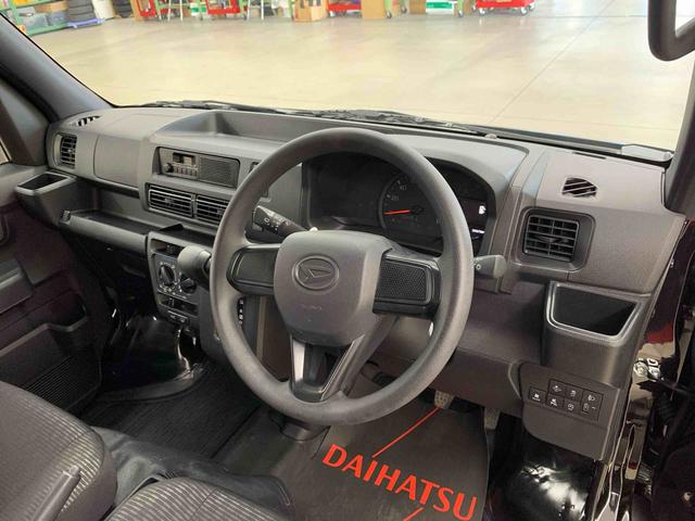 ハイゼットカーゴ DX 4WD キーレスエントリー・マニュアルエアコン・スマートアシスト・アイドリングストップ・オートライト・オートマチックハイビーム・AM,FMラジオ・両側スライドドア(18枚目)