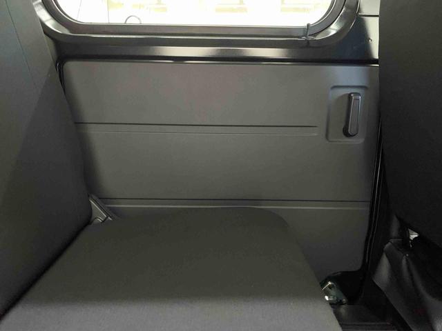 ハイゼットカーゴ DX 4WD キーレスエントリー・マニュアルエアコン・スマートアシスト・アイドリングストップ・オートライト・オートマチックハイビーム・AM,FMラジオ・両側スライドドア(31枚目)