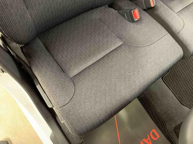 ムーヴ ＲＳ　２ＷＤ　両側電動スライドドア・ＬＥＤヘッドライト・オートライト・オートマチックハイビーム・プッシュスタートボタン・アイドリングストップ・オートエアコン・電動パーキングブレーキ・スマートアシスト（32枚目）