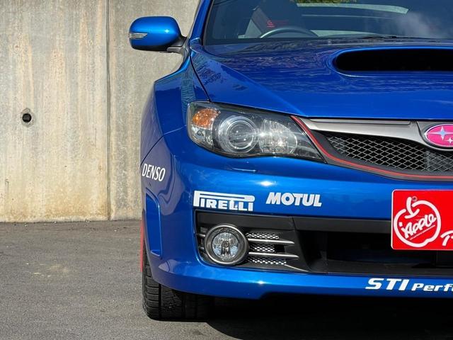 ＷＲＸ　ＳＴｉ　ＧＲＢ／大型リアウィング／純正ウィング有り／０２Ｃ／純正ハーフレザー／クラッチＯＨ済／納車時タイベル交換／ナビ／ＨＩＤヘッドライト／純正１８ＡＷ／ピレリ製スタッドレス／保証書／取説／記録簿／スペアキー(28枚目)