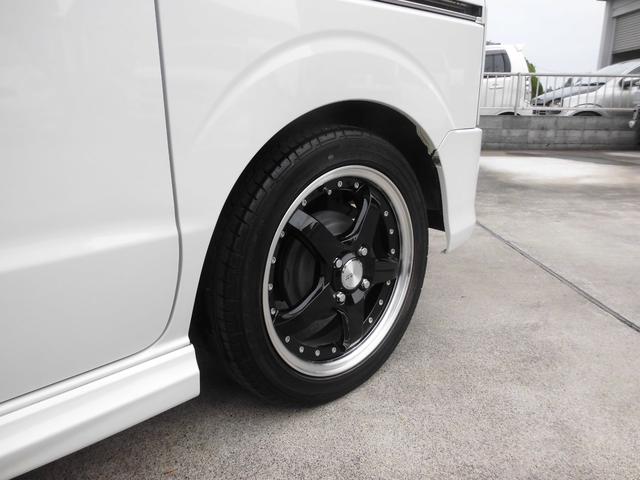 エブリイワゴン PZターボスペシャル HIDライト フォグランプ ローダウン 15インチアルミ メッキミラーカバー ルーフスポイラー 両側パワースライドドア 8インチナビ地デジバックカメラ ETC ドライブレコーダー 黒革調シートカバー(12枚目)