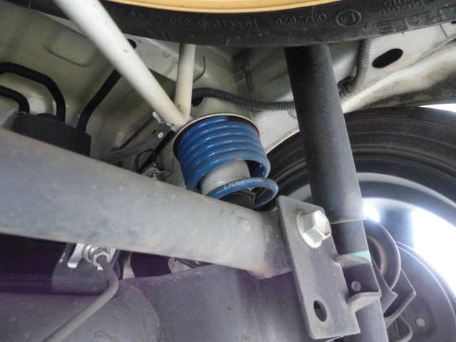 エブリイワゴン PZターボスペシャル HIDライト フォグランプ ローダウン 15インチアルミ メッキミラーカバー ルーフスポイラー 両側パワースライドドア 8インチナビ地デジバックカメラ ETC ドライブレコーダー 黒革調シートカバー(14枚目)