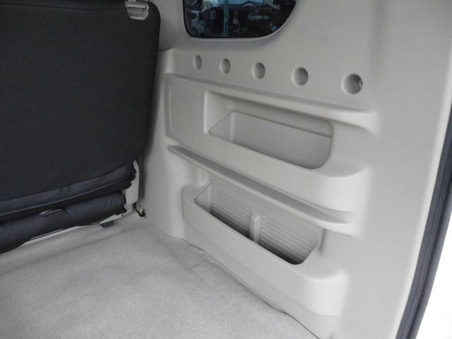 エブリイワゴン PZターボスペシャル HIDライト フォグランプ ローダウン 15インチアルミ メッキミラーカバー ルーフスポイラー 両側パワースライドドア 8インチナビ地デジバックカメラ ETC ドライブレコーダー 黒革調シートカバー(42枚目)