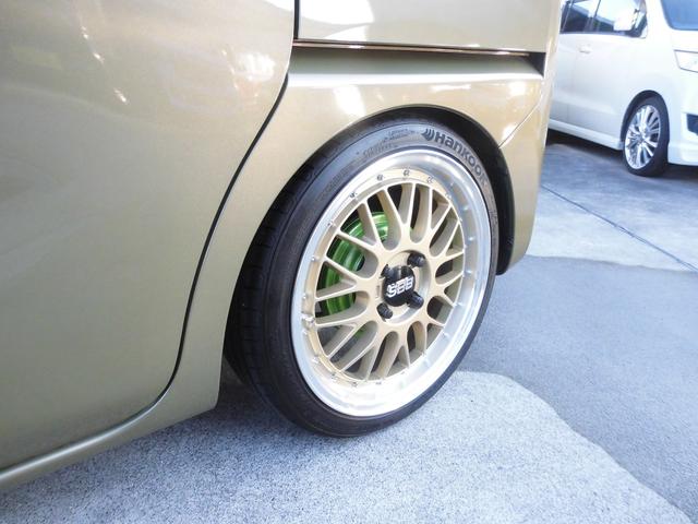 ウェイク ＧターボリミテッドＳＡＩＩＩ　ＬＥＤライト　ＬＥＤフォグランプ　ライトカバー　ボンネット　パワーチャンバー　パワードライブ　車高調　深リム１６インチアルミ　２本出しマフラー　ナビ地デジバックカメラ　ＥＴＣ　パワースライドドア（11枚目）
