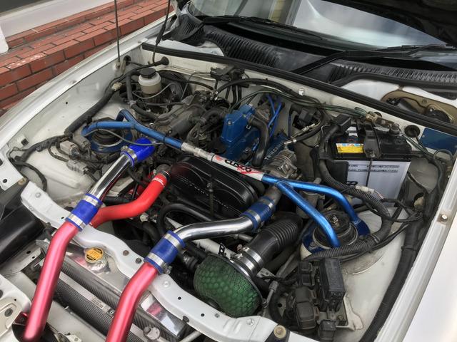 ベースグレード　ファイターエンジン搭載　５速マニュアル　Ｆ６Ａ　ＤＯＨＣ　１２Ｖ　インタークーラーターボ　ナルディステアリング　２ＷＤ　後輪駆動　純正１４インチアルミ　ＥＴＣ　エアコン　パワーウインドウ(22枚目)