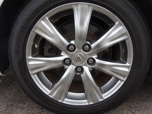 ＧＳ ＧＳ３５０　バージョンＩ　サンルーフ／レザーシート／シートエアコン＆ヒーター／ナビ／バックモニター／リアサンシェード／／ユーザー買取車両（17枚目）