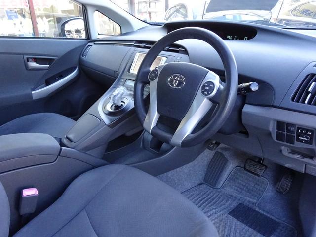 プリウス Ｓ　１オーナー／禁煙車／６５．０００ｋｍ／車検９年７月／整備記録簿（平成２３年．２４．２５．２６．２７．２８．２９．３０．令和１年．２．３．４．５．６．７）全てトヨタ販売店にて作業実施／ユーザー買取直販（22枚目）