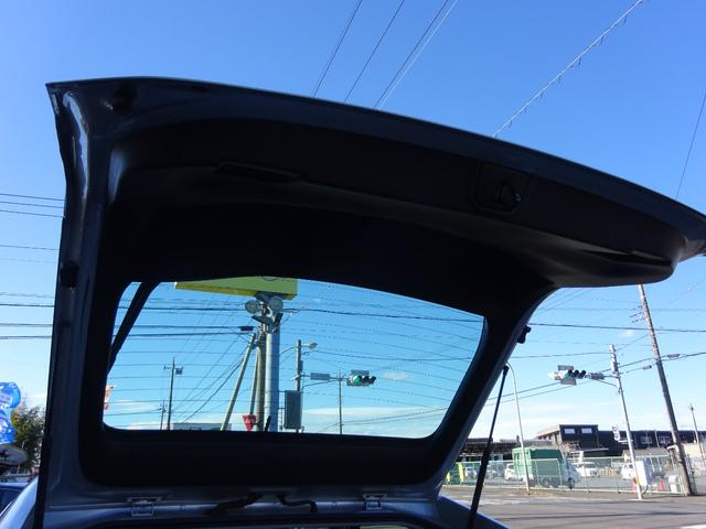 プリウス Ｓ　１オーナー／禁煙車／６５．０００ｋｍ／車検９年７月／整備記録簿（平成２３年．２４．２５．２６．２７．２８．２９．３０．令和１年．２．３．４．５．６．７）全てトヨタ販売店にて作業実施／ユーザー買取直販（33枚目）