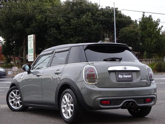 MINI クーパーS クーパーS5ドア/Bluetooth/純正ナビ/バックモニター/ETC/リヤソナー/ユーザー買取車両(2枚目)