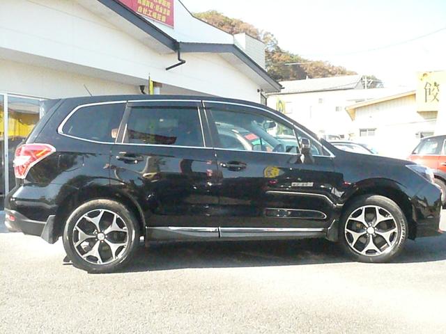 2.0XTアイサイト 4WD 革シート STI F・Rエアロ(4枚目)