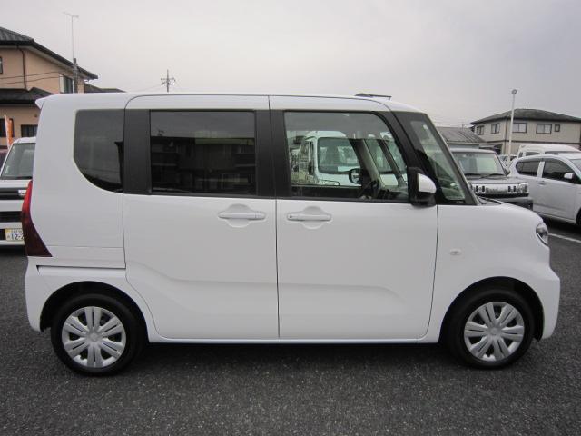 タント Ｘ　片側電動両側スライドドア　スマートキーシステム　ＬＥＤライト　アイドリングストップ車　オートライト　衝突安全ボディ　車線逸脱警報　運転席助手席シートヒター　ブレーキサポート　電動ミラー（10枚目）