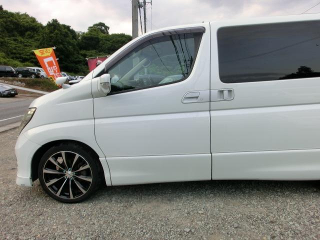 日産 エルグランド