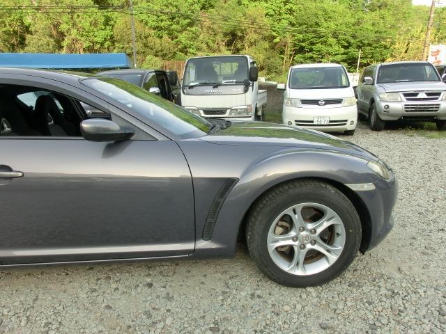 ＲＸ－８ ベースグレード　ＥＴＣ車載器　セキュリティ　助手席エアバッグ　運転席エアバッグ　キーレスキー　ＡＣ　ＰＳ　ＰＷ　ＨＤＤナビ　ＡＢＳ　衝突安全ボディ　寒冷地仕様　ナビ　アルミホイル　ワンオ－ナ－（23枚目）