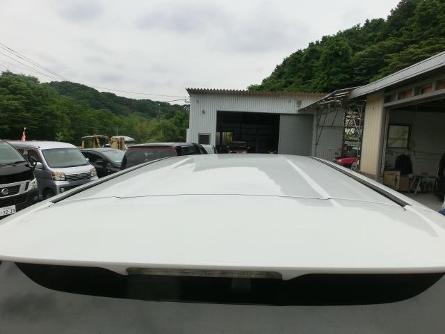 エスティマハイブリッド Ｇ　４ＷＤ　保証付き　ワンセグ　エアバック　パワーウインドウ　ＴＶナビ　エアコン　オートクルーズ　パワステ　ＡＢＳ　ＤＶＤ再生機能　運転席パワーシート　イモビ　ＨＤＤナビ　オットマン　ＥＴＣ車載器（9枚目）