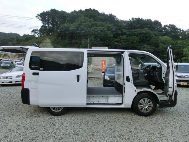 ＮＶ３５０キャラバンバン ロングＤＸ　前席パワーウィンドウ　エアバック　エアコン　ＰＳ　ＡＢＳ（29枚目）