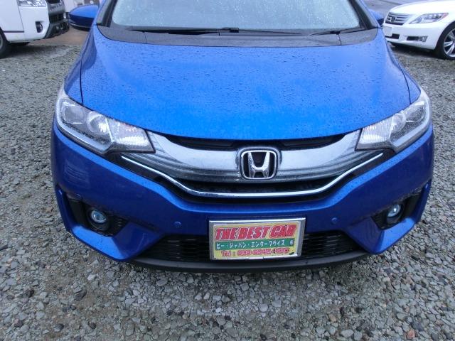 フィットハイブリッド Lパッケージ 半革 ブルートゥース AWD イモビライザー LED ナビTV キーフリー 衝突安全ボディ 1オーナー PS ETC車載器 地デジ クルーズコントロール メモリーナビ PW アイドリングストップ(5枚目)