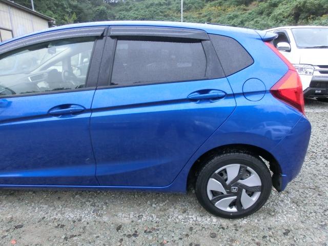 フィットハイブリッド Lパッケージ 半革 ブルートゥース AWD イモビライザー LED ナビTV キーフリー 衝突安全ボディ 1オーナー PS ETC車載器 地デジ クルーズコントロール メモリーナビ PW アイドリングストップ(17枚目)