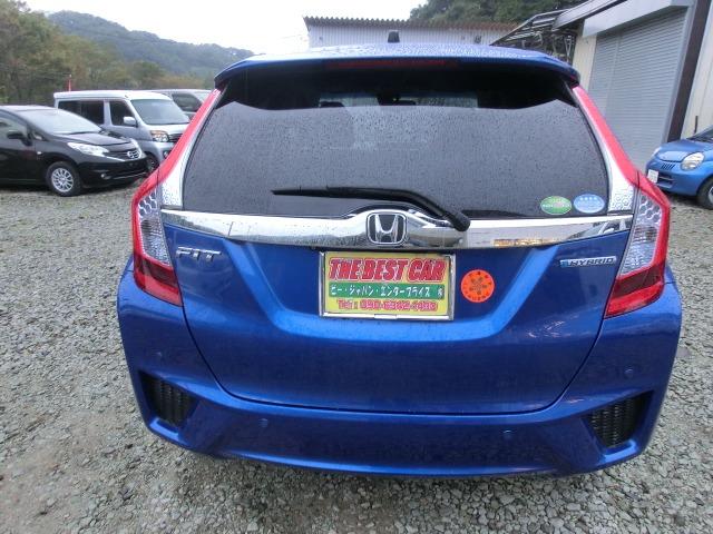 フィットハイブリッド Lパッケージ 半革 ブルートゥース AWD イモビライザー LED ナビTV キーフリー 衝突安全ボディ 1オーナー PS ETC車載器 地デジ クルーズコントロール メモリーナビ PW アイドリングストップ(19枚目)