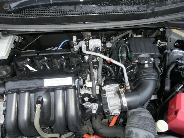 フィットハイブリッド Lパッケージ 半革 ブルートゥース AWD イモビライザー LED ナビTV キーフリー 衝突安全ボディ 1オーナー PS ETC車載器 地デジ クルーズコントロール メモリーナビ PW アイドリングストップ(43枚目)