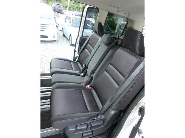 セレナ ハイウェイスター保証付き　フルフラット　衝突安全ボディ　ダブルエアコン　スマートキー＆プッシュスタート　ベンチシート　メモリーナビゲーション　ＬＥＤ　キーレス　ナビＴＶ　横滑防止装置　ＥＴＣ車載器　ダブルエアバック　３列シート（35枚目）