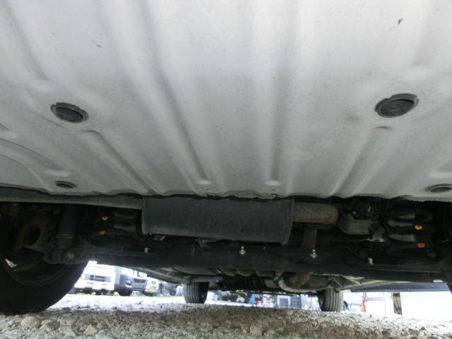 セレナ ハイウェイスター保証付き　フルフラット　衝突安全ボディ　ダブルエアコン　スマートキー＆プッシュスタート　ベンチシート　メモリーナビゲーション　ＬＥＤ　キーレス　ナビＴＶ　横滑防止装置　ＥＴＣ車載器　ダブルエアバック　３列シート（48枚目）