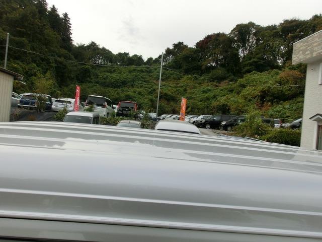 エブリイ PA パートタイム4WD 5MT 保証付き タイミングチェーン PS Wエアバック エアコン ABS 衝突安全ボディ(8枚目)