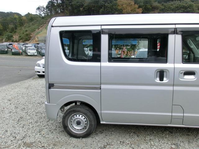 エブリイ PA パートタイム4WD 5MT 保証付き タイミングチェーン PS Wエアバック エアコン ABS 衝突安全ボディ(22枚目)