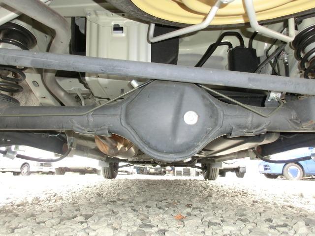 エブリイ PA パートタイム4WD 5MT 保証付き タイミングチェーン PS Wエアバック エアコン ABS 衝突安全ボディ(44枚目)