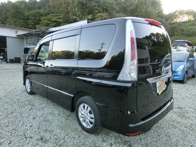 セレナ ハイウェイスター Vセレクション4WD 保証付き 両面パワースライドドア アルミ PS PW フルフラット オートクルーズ ナビTV ABS 衝突安全ボディ ESC エアロ リアエアコン 寒冷地仕様 3列シート ウォークスルー(14枚目)