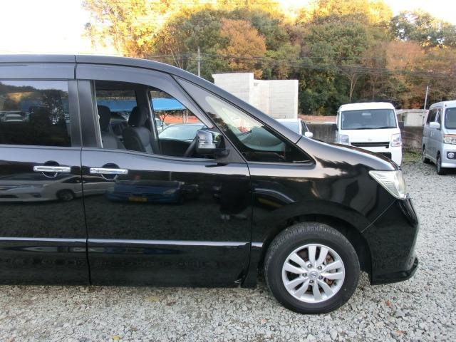 セレナ ハイウェイスター Vセレクション4WD 保証付き 両面パワースライドドア アルミ PS PW フルフラット オートクルーズ ナビTV ABS 衝突安全ボディ ESC エアロ リアエアコン 寒冷地仕様 3列シート ウォークスルー(19枚目)