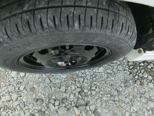 アトレーワゴン カスタムターボＲ　４ＷＤ　保証付き　パワステ　盗難防止システム　ＡＡＣ　Ｗエアバック　キーレスエントリー　ベンチシート　衝突安全ボディ　ＡＢＳ　エアバッグ　パワーウィンドゥ（13枚目）