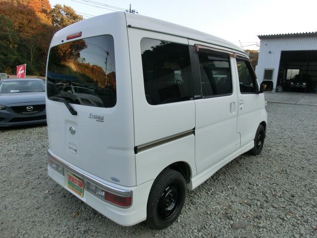 アトレーワゴン カスタムターボＲ　４ＷＤ　保証付き　パワステ　盗難防止システム　ＡＡＣ　Ｗエアバック　キーレスエントリー　ベンチシート　衝突安全ボディ　ＡＢＳ　エアバッグ　パワーウィンドゥ（20枚目）