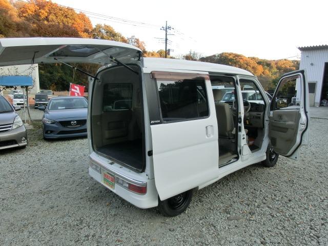 アトレーワゴン カスタムターボＲ　４ＷＤ　保証付き　パワステ　盗難防止システム　ＡＡＣ　Ｗエアバック　キーレスエントリー　ベンチシート　衝突安全ボディ　ＡＢＳ　エアバッグ　パワーウィンドゥ（27枚目）