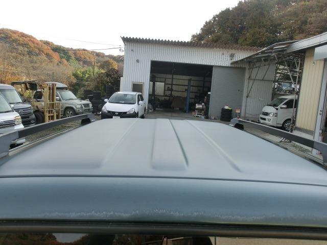 ジムニー ランドベンチャーパートタイム４ＷＤ　保証付き　前席パワーウインドウ　助手席エアバック　運転席エアバッグ　革シート　ＰＳ　衝突安全ボディ　ＡＢＳ付　シートヒータ　ＥＴＣ　ＡＴエアコン　４ＷＤ車　ターボー（9枚目）