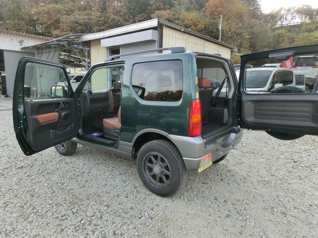 ジムニー ランドベンチャーパートタイム４ＷＤ　保証付き　前席パワーウインドウ　助手席エアバック　運転席エアバッグ　革シート　ＰＳ　衝突安全ボディ　ＡＢＳ付　シートヒータ　ＥＴＣ　ＡＴエアコン　４ＷＤ車　ターボー（25枚目）