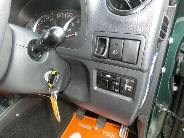 ジムニー ランドベンチャーパートタイム４ＷＤ　保証付き　前席パワーウインドウ　助手席エアバック　運転席エアバッグ　革シート　ＰＳ　衝突安全ボディ　ＡＢＳ付　シートヒータ　ＥＴＣ　ＡＴエアコン　４ＷＤ車　ターボー（36枚目）