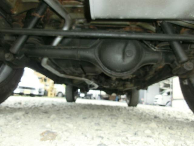 ジムニー ランドベンチャーパートタイム４ＷＤ　保証付き　前席パワーウインドウ　助手席エアバック　運転席エアバッグ　革シート　ＰＳ　衝突安全ボディ　ＡＢＳ付　シートヒータ　ＥＴＣ　ＡＴエアコン　４ＷＤ車　ターボー（44枚目）