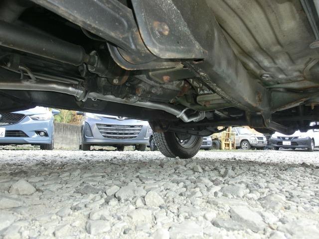 ジムニー ランドベンチャーパートタイム４ＷＤ　保証付き　前席パワーウインドウ　助手席エアバック　運転席エアバッグ　革シート　ＰＳ　衝突安全ボディ　ＡＢＳ付　シートヒータ　ＥＴＣ　ＡＴエアコン　４ＷＤ車　ターボー（45枚目）
