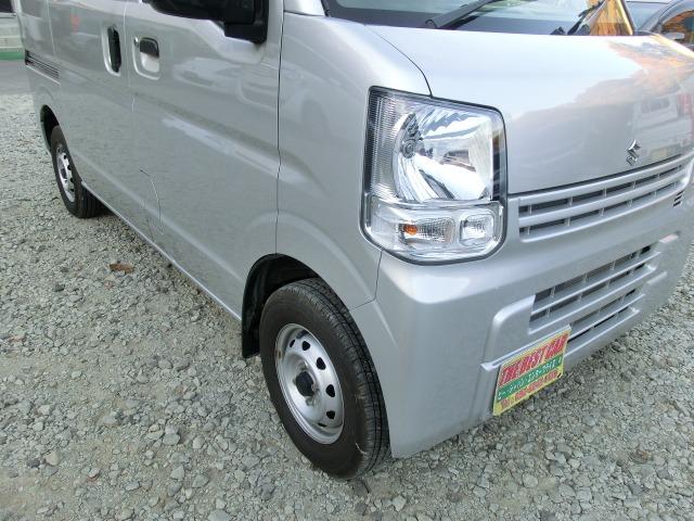 エブリイ ＰＡリミテッド　盗難防止　衝撃安全ボディー　フロントパワーウインドウ　キーレスキー　助手席エアバック　エアバック　パワステ　ＡＣ　４ＷＤ車　横滑り防止　ＡＢＳ　オートライト（4枚目）