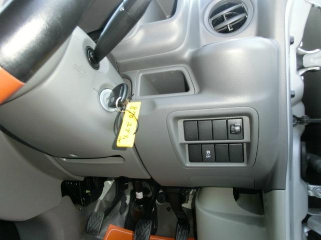 エブリイ ＰＡリミテッド　盗難防止　衝撃安全ボディー　フロントパワーウインドウ　キーレスキー　助手席エアバック　エアバック　パワステ　ＡＣ　４ＷＤ車　横滑り防止　ＡＢＳ　オートライト（39枚目）