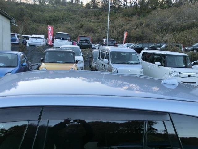 レヴォーグ １．６ＧＴ－Ｓアイサイト　４ＷＤ　ターボ　保証付き　後カメラ　ＥＴＣ装備　Ｐシート　レーンキープＡ　横滑防止装置　ＵＳＢポート　軽減ブレーキ　アクセスキー　Ｂｌｕｅｔｏｏｔｈ対応　地デジＴＶ　フルオートエアコン　ナビＴＶ　イモビライザー（8枚目）