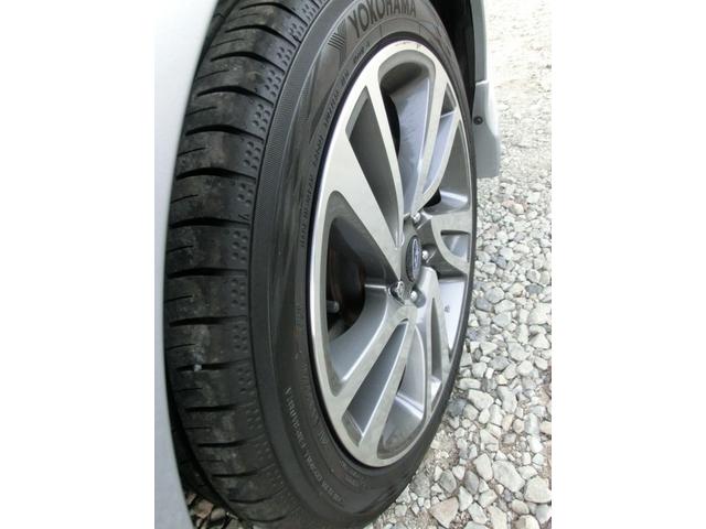 レヴォーグ １．６ＧＴ－Ｓアイサイト　４ＷＤ　ターボ　保証付き　後カメラ　ＥＴＣ装備　Ｐシート　レーンキープＡ　横滑防止装置　ＵＳＢポート　軽減ブレーキ　アクセスキー　Ｂｌｕｅｔｏｏｔｈ対応　地デジＴＶ　フルオートエアコン　ナビＴＶ　イモビライザー（14枚目）